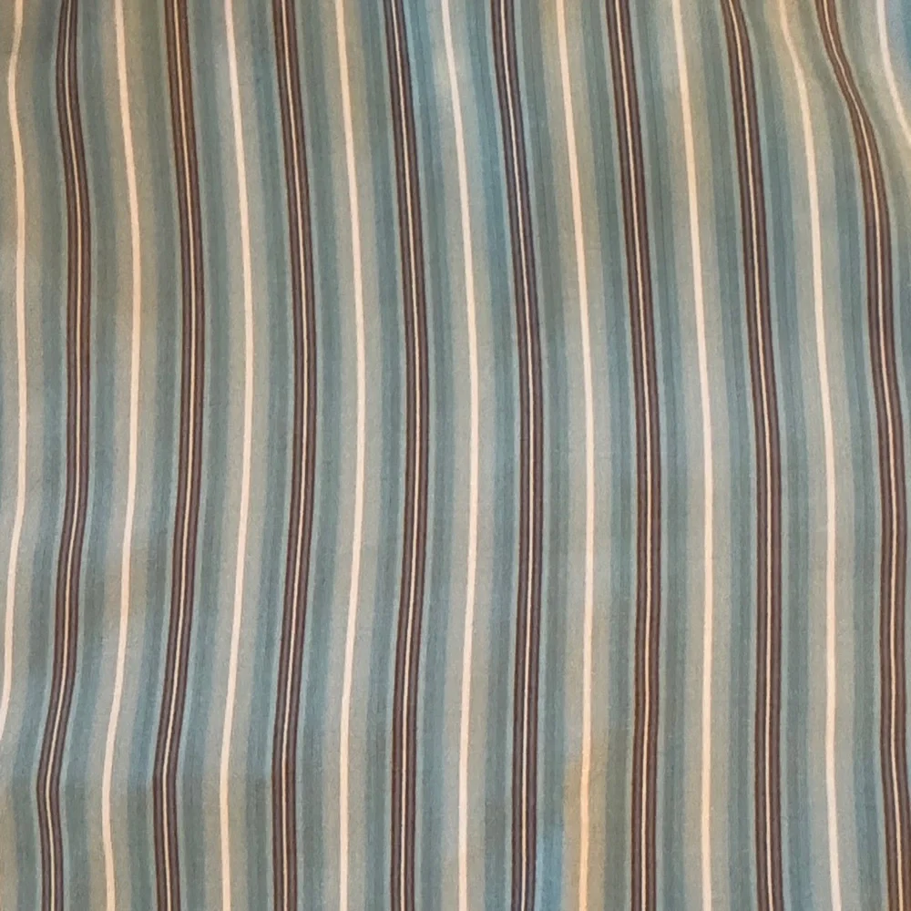 Banana Republic Men's Classic Striped Dress Shirt. Size L